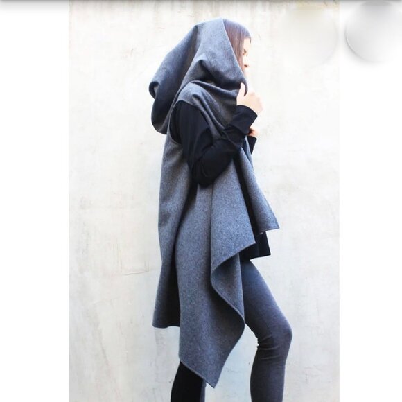 Fraktura Asymmetrical Wool Sleeveless Hooded Cloak Vest Coat Gray Size Medium - Picture 5 of 9